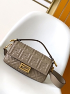 フェンディ スーパーコピー FFロゴ 断トツ人気